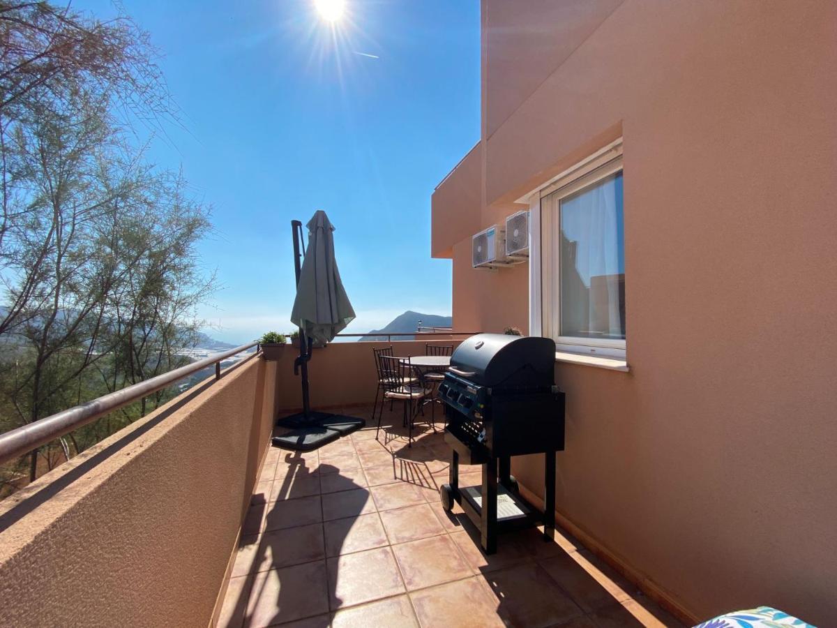 Mountain Nest Apartment Almeria Ngoại thất bức ảnh