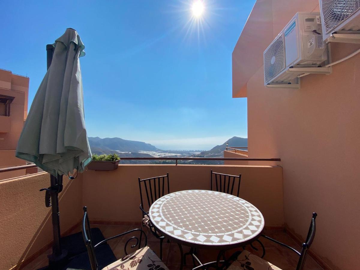 Mountain Nest Apartment Almeria Ngoại thất bức ảnh