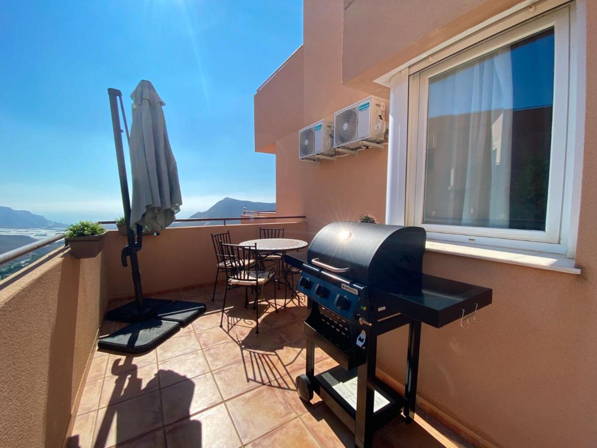 Mountain Nest Apartment Almeria Ngoại thất bức ảnh