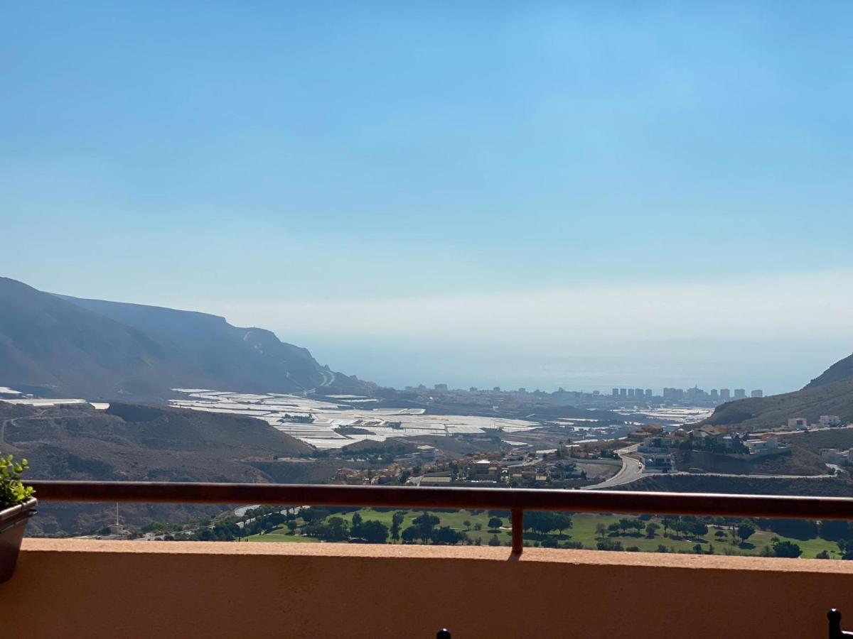 Mountain Nest Apartment Almeria Ngoại thất bức ảnh